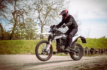 Malaguti XTM 125 2026 - Bild 3