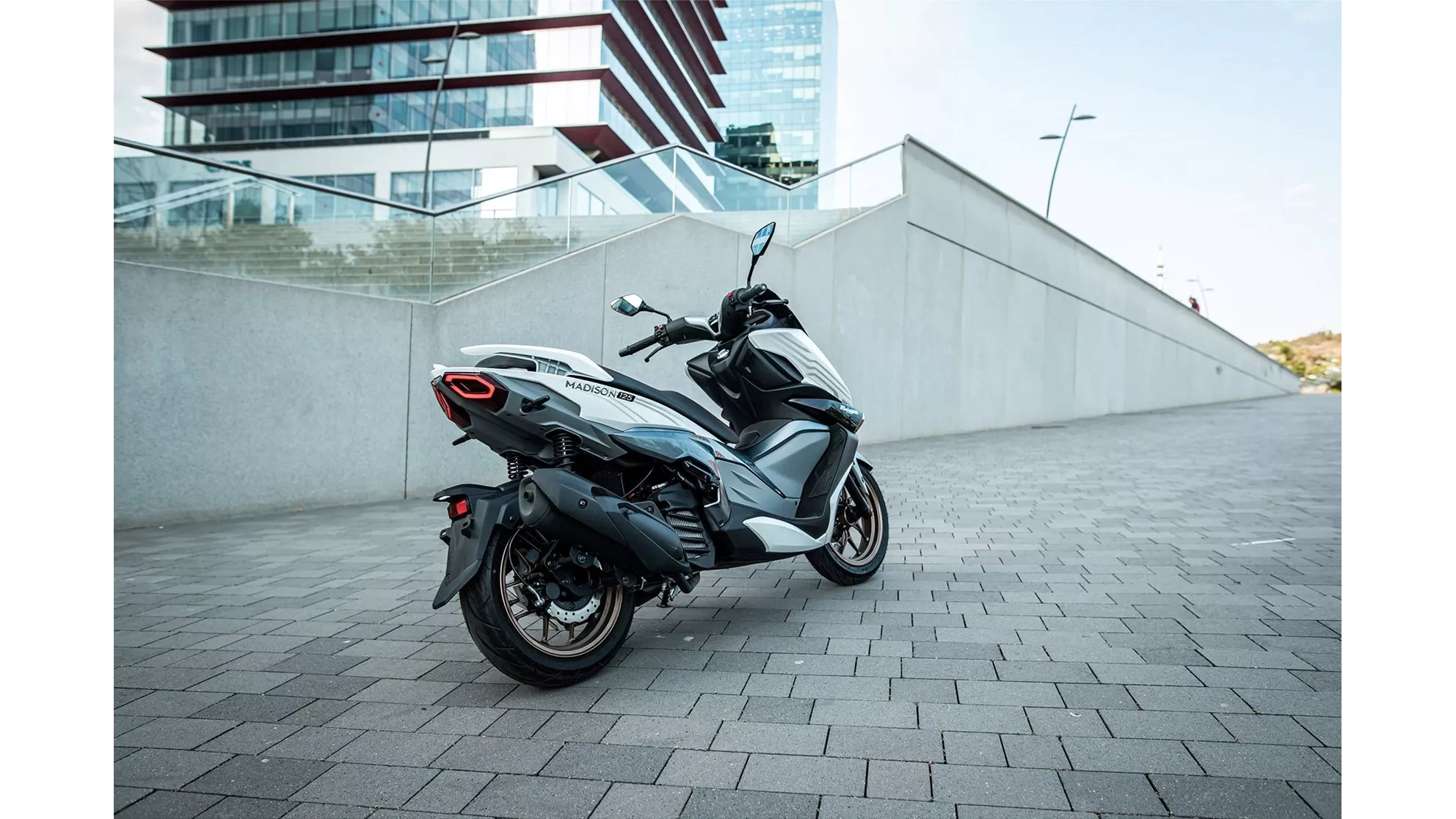 Malaguti Madison 125 - Resim 15 Malaguti Madison 125 - Resim 15