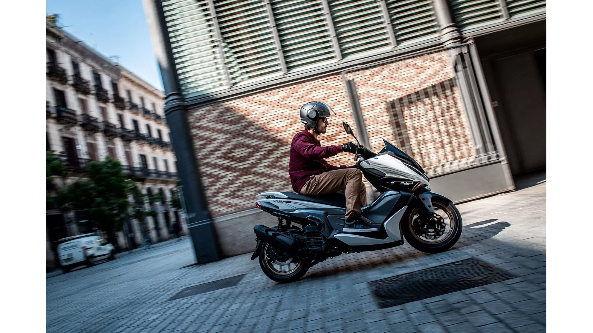 Malaguti Madison 125 - Resim 17 Malaguti Madison 125 - Resim 17