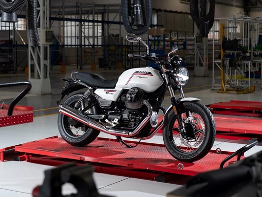 Moto Guzzi V7 Special () - Bild 3