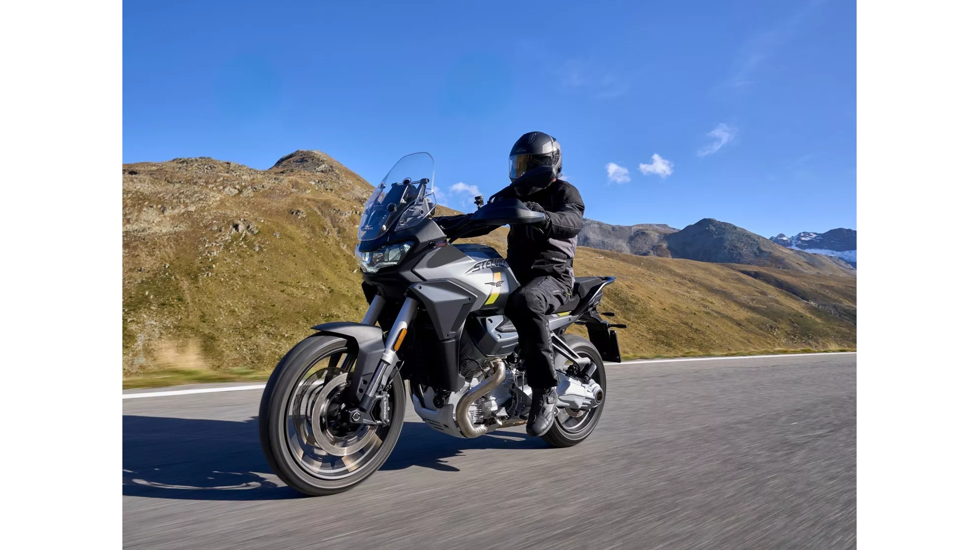 Moto Guzzi Stelvio - Obraz 14 Moto Guzzi Stelvio - Obraz 14