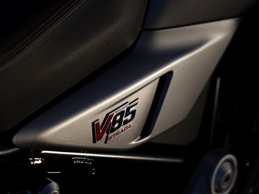 Moto Guzzi V85 Strada () - Bild 9