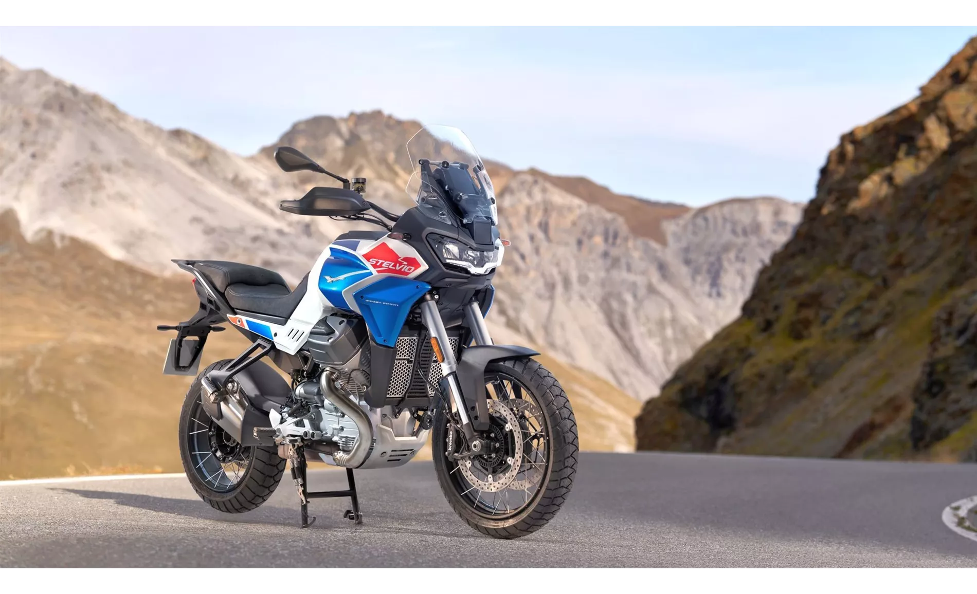 Moto Guzzi Stelvio Duecento Tributo 2026 Moto Guzzi Stelvio Duecento Tributo 2026