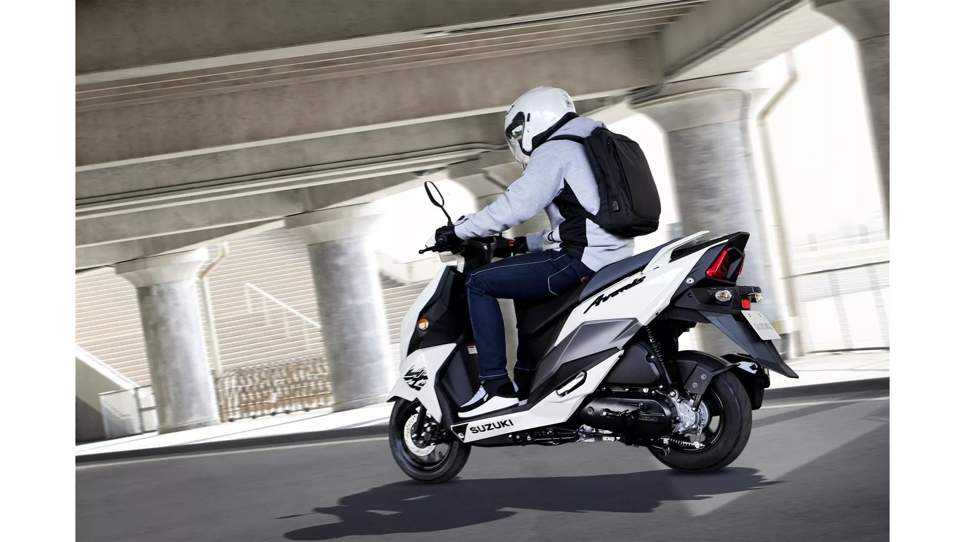 Suzuki Avenis 125 - Слика 5 Suzuki Avenis 125 - Слика 5