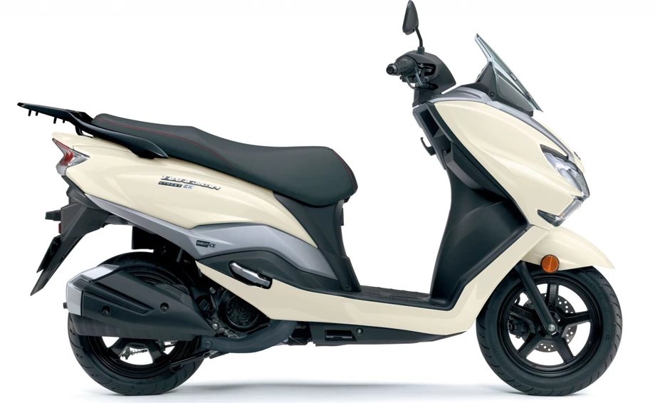 Suzuki Burgman Street 125EX Bild 5: Suzuki Burgman Street 125EX