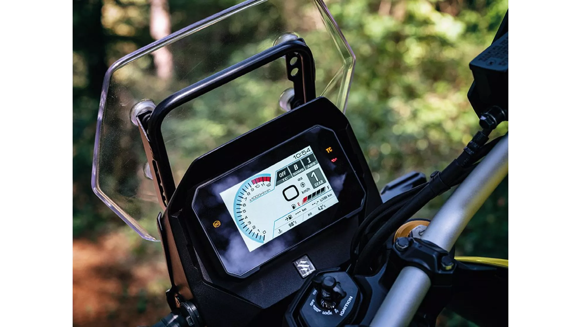 Suzuki V-Strom 800DE - Obrázek 5 Suzuki V-Strom 800DE - Obrázek 5