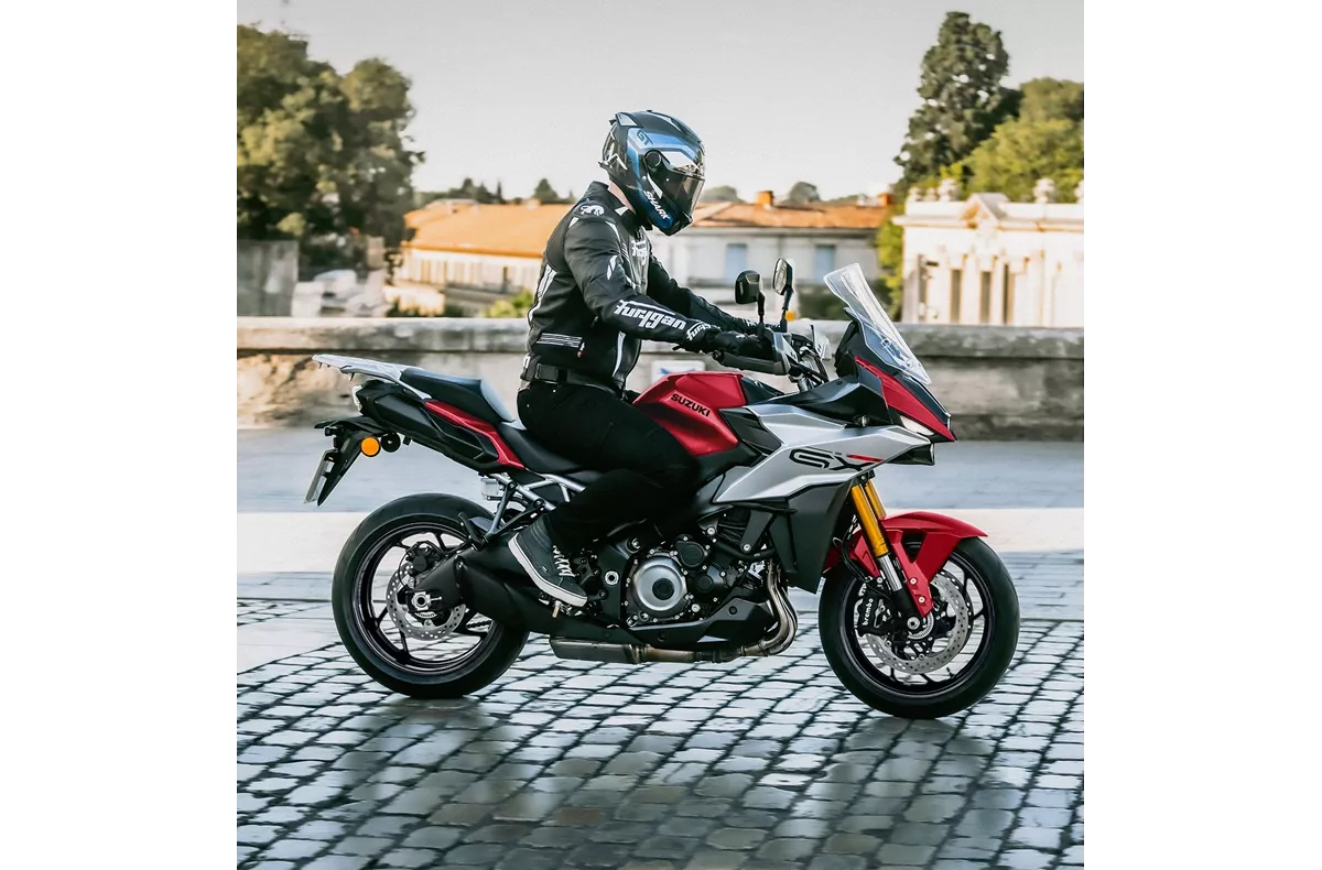 Suzuki GSX-S1000GX Suzuki GSX-S1000GX