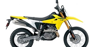 Suzuki DR-Z4S 2026 vs Yamaha Tenere 700 Rally Edition 2023
