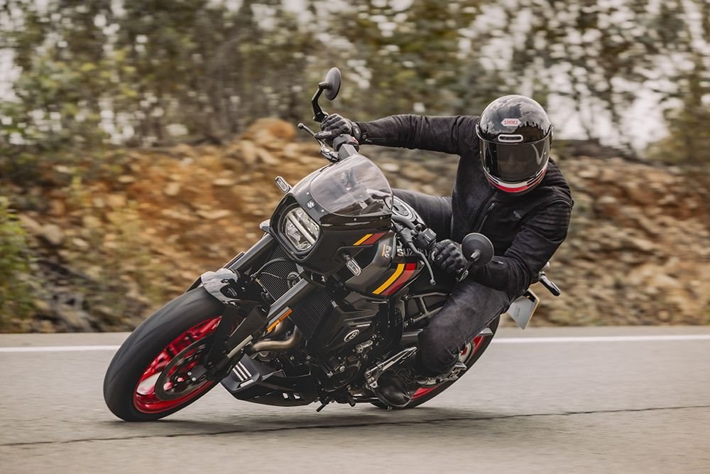 Suzuki GSX-8TT