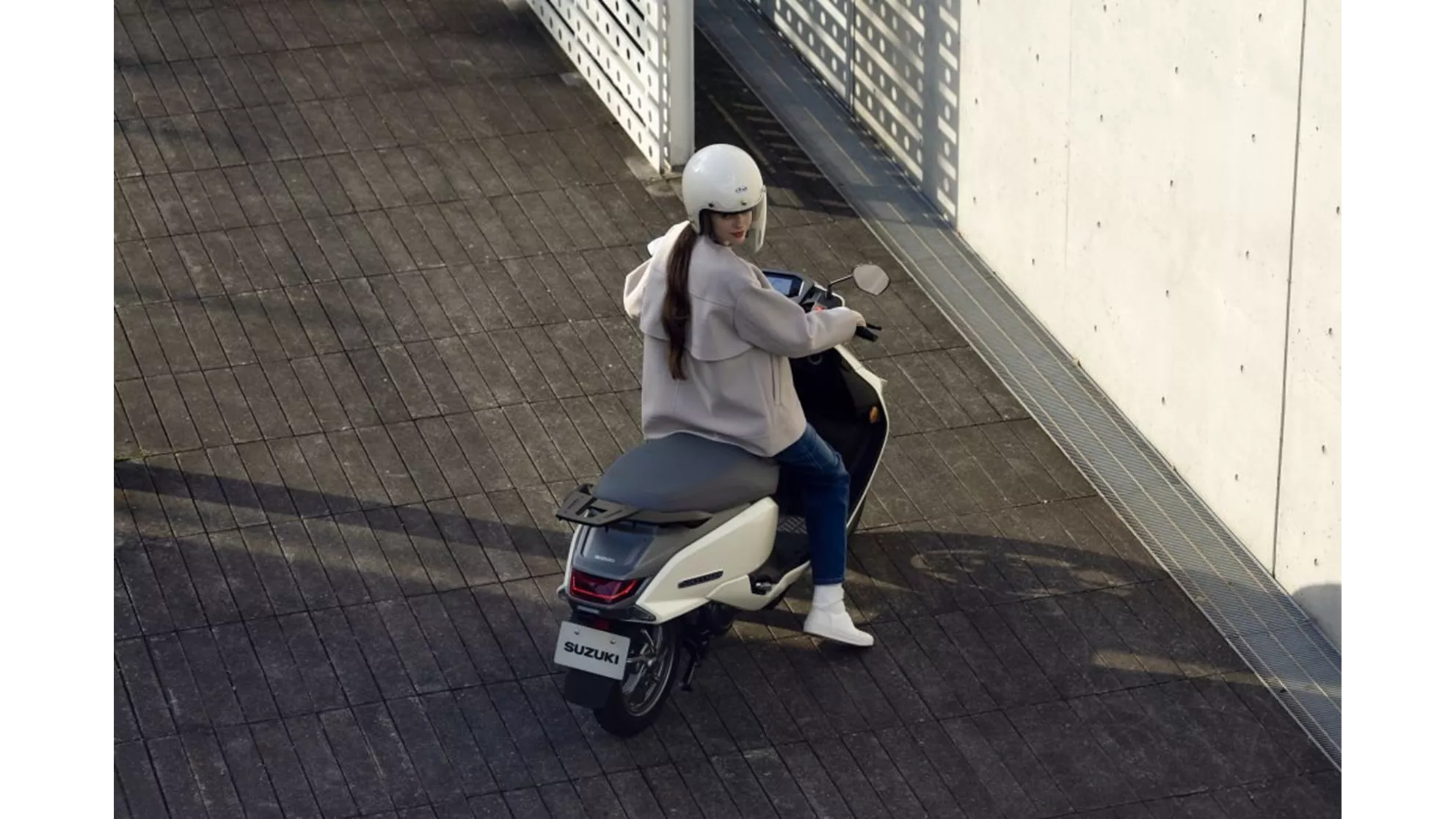 Suzuki e-Address - Bild 2 Suzuki e-Address - Bild 2