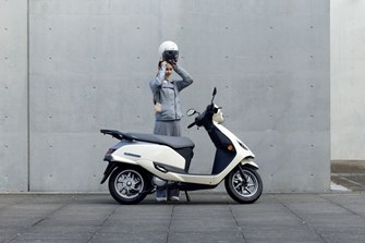 Suzuki e-Address