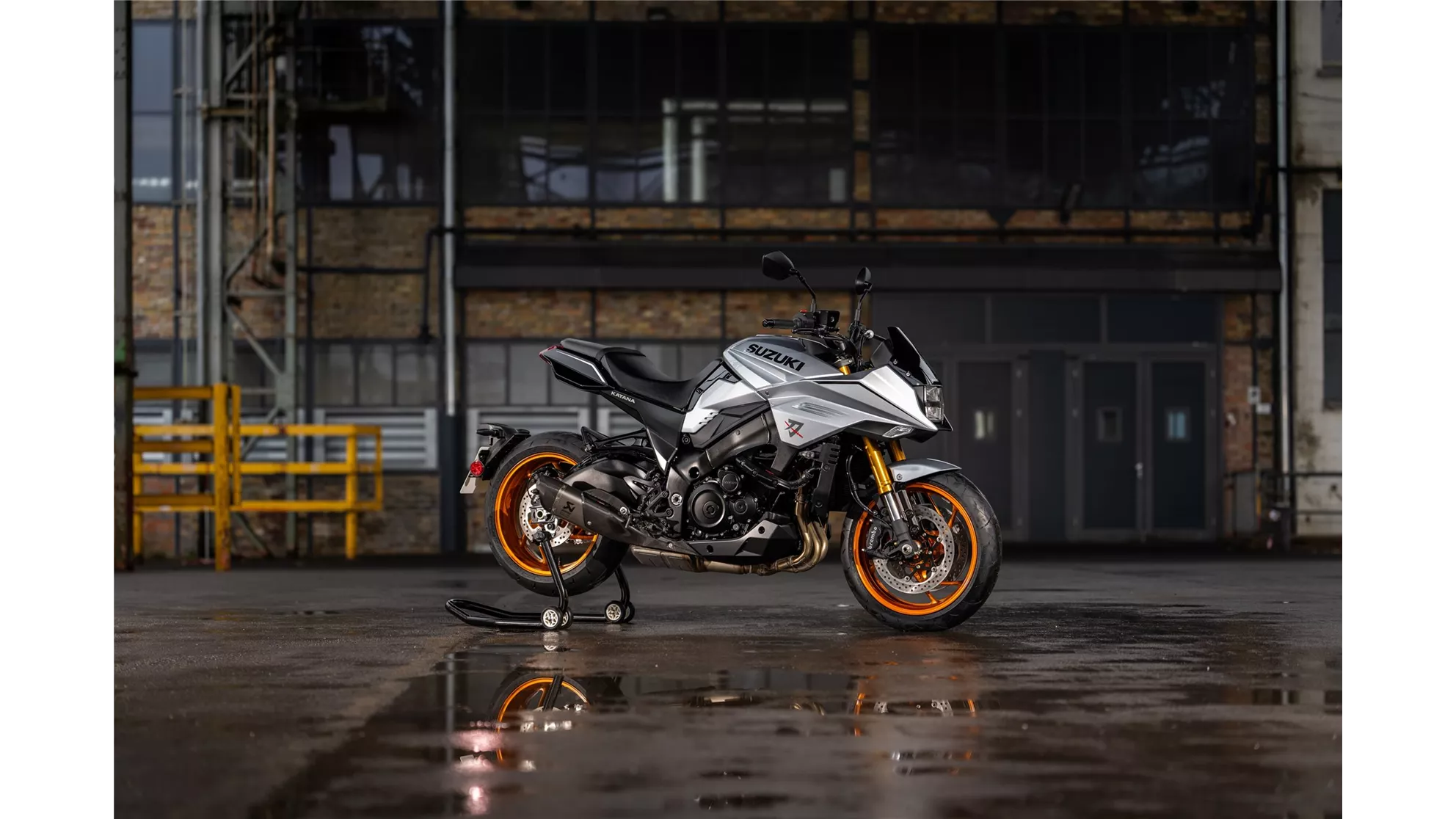 Suzuki Katana Limited Edition - Obraz 1 Suzuki Katana Limited Edition - Obraz 1