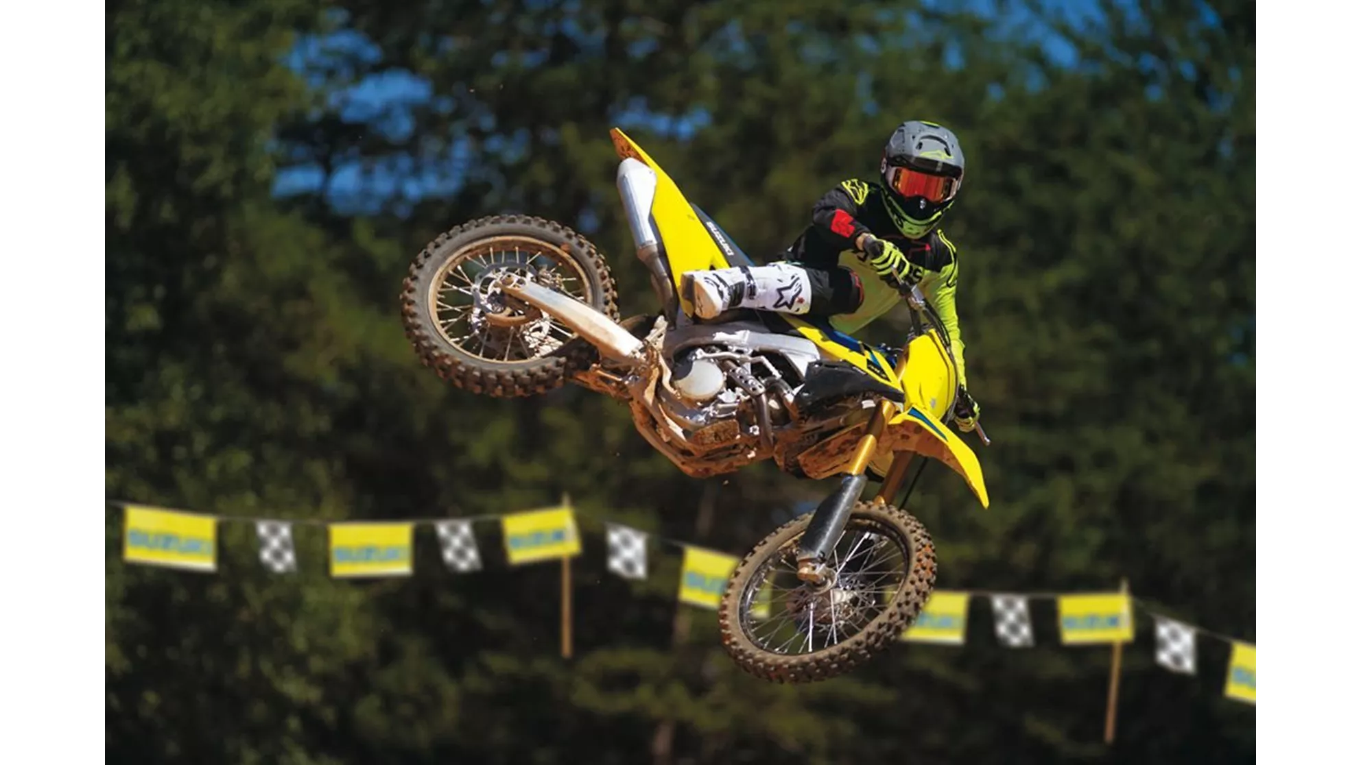 Suzuki RM-Z250 - Obrázek 1 Suzuki RM-Z250 - Obrázek 1