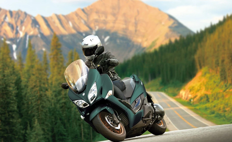 Suzuki Burgman 400 Bild 2: Suzuki Burgman 400