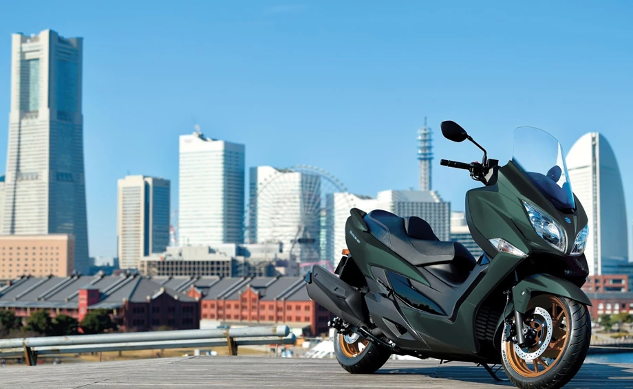 Suzuki Burgman 400 Bild 3: Suzuki Burgman 400