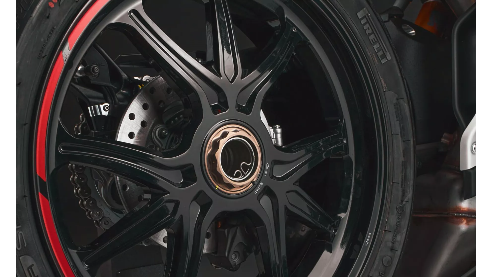 MV Agusta Brutale 1000 RR - Image 8 MV Agusta Brutale 1000 RR - Image 8