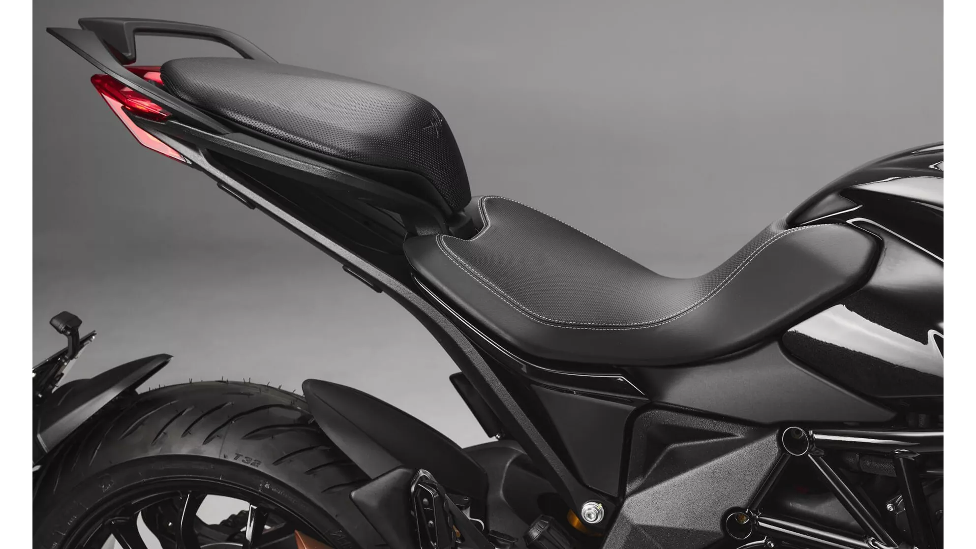 MV Agusta Turismo Veloce 800 R - Image 15 MV Agusta Turismo Veloce 800 R - Image 15