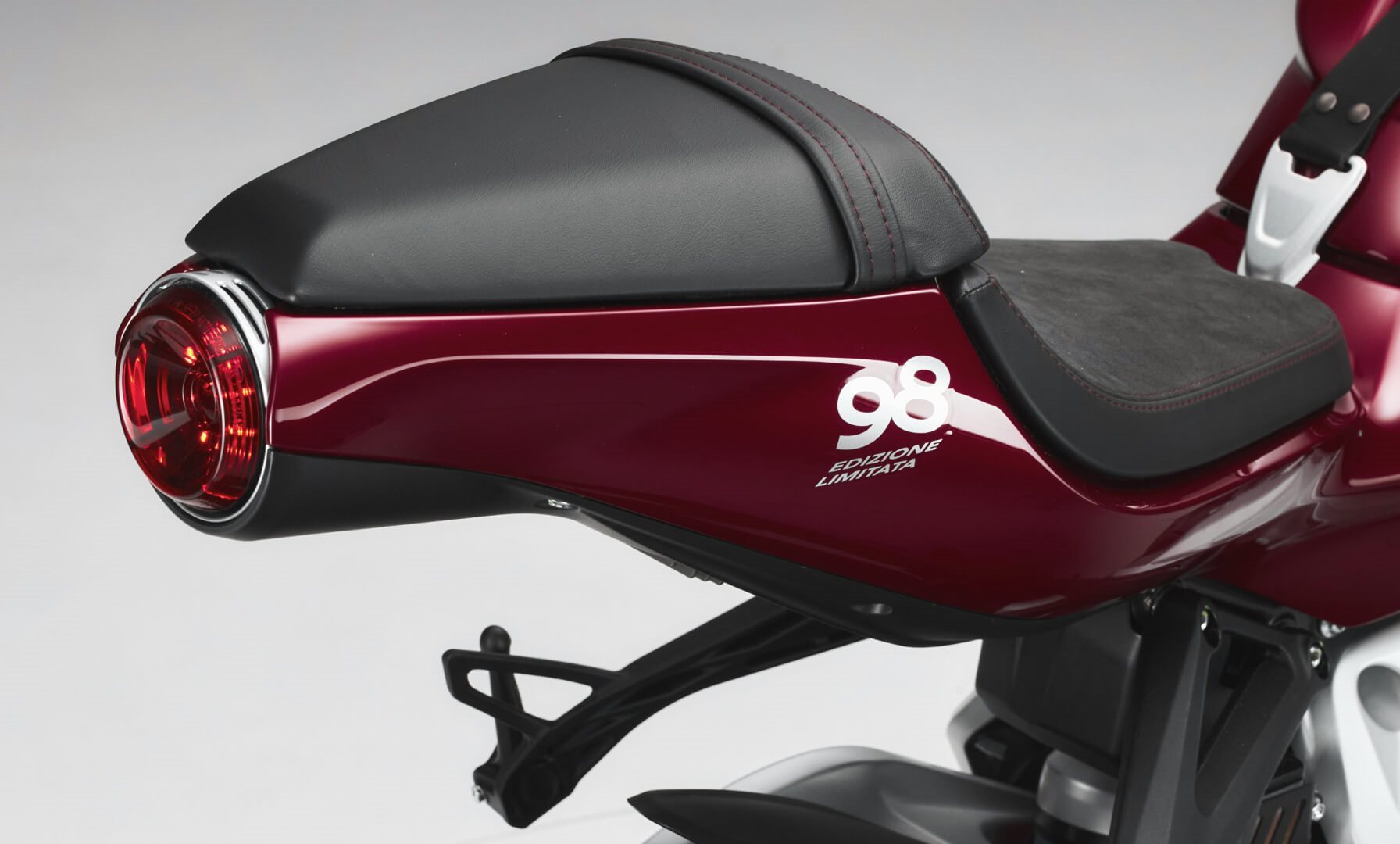 MV Agusta Superveloce 98 - Imagem 16