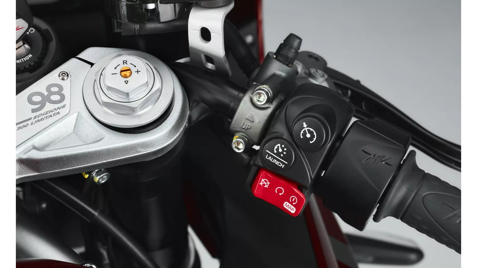 MV Agusta Superveloce 98 - Obrázek 17 MV Agusta Superveloce 98 - Obrázek 17