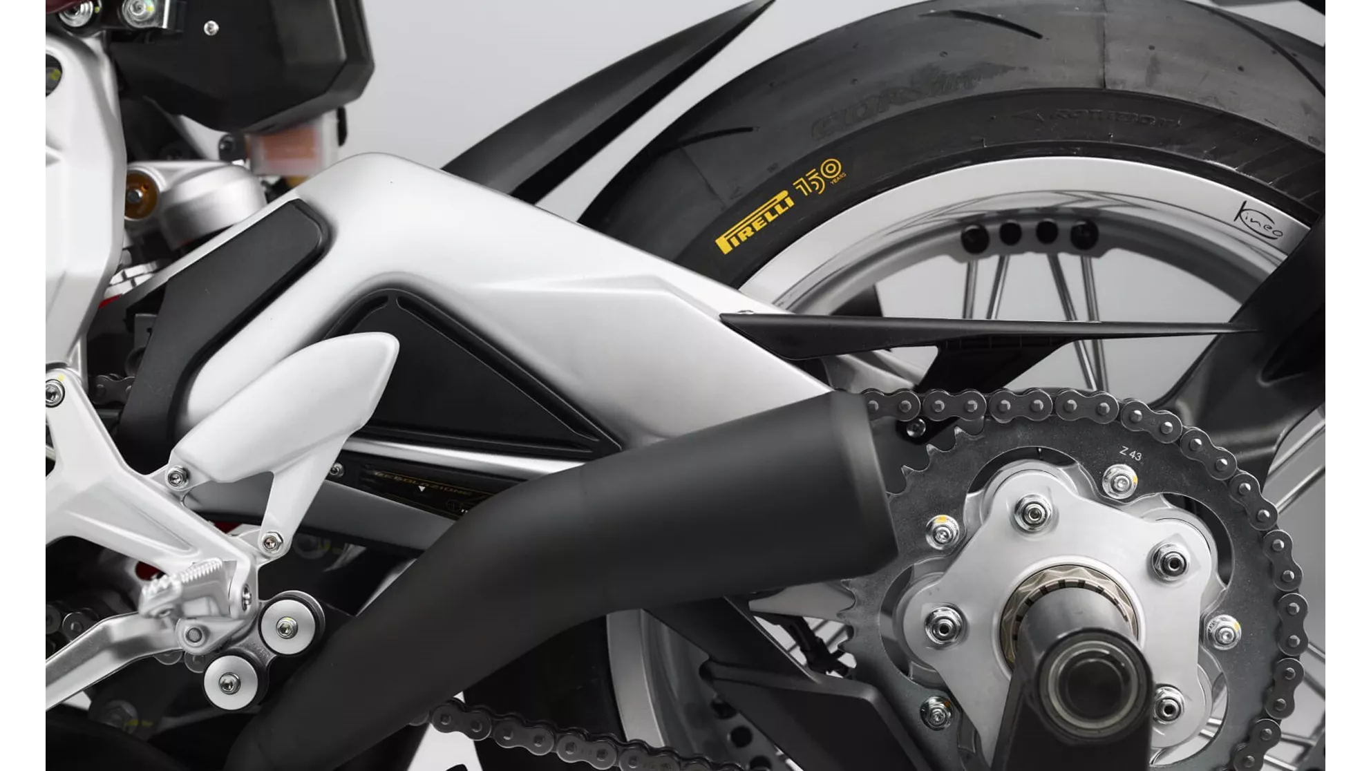 MV Agusta Superveloce 98 - Obrázek 21 MV Agusta Superveloce 98 - Obrázek 21