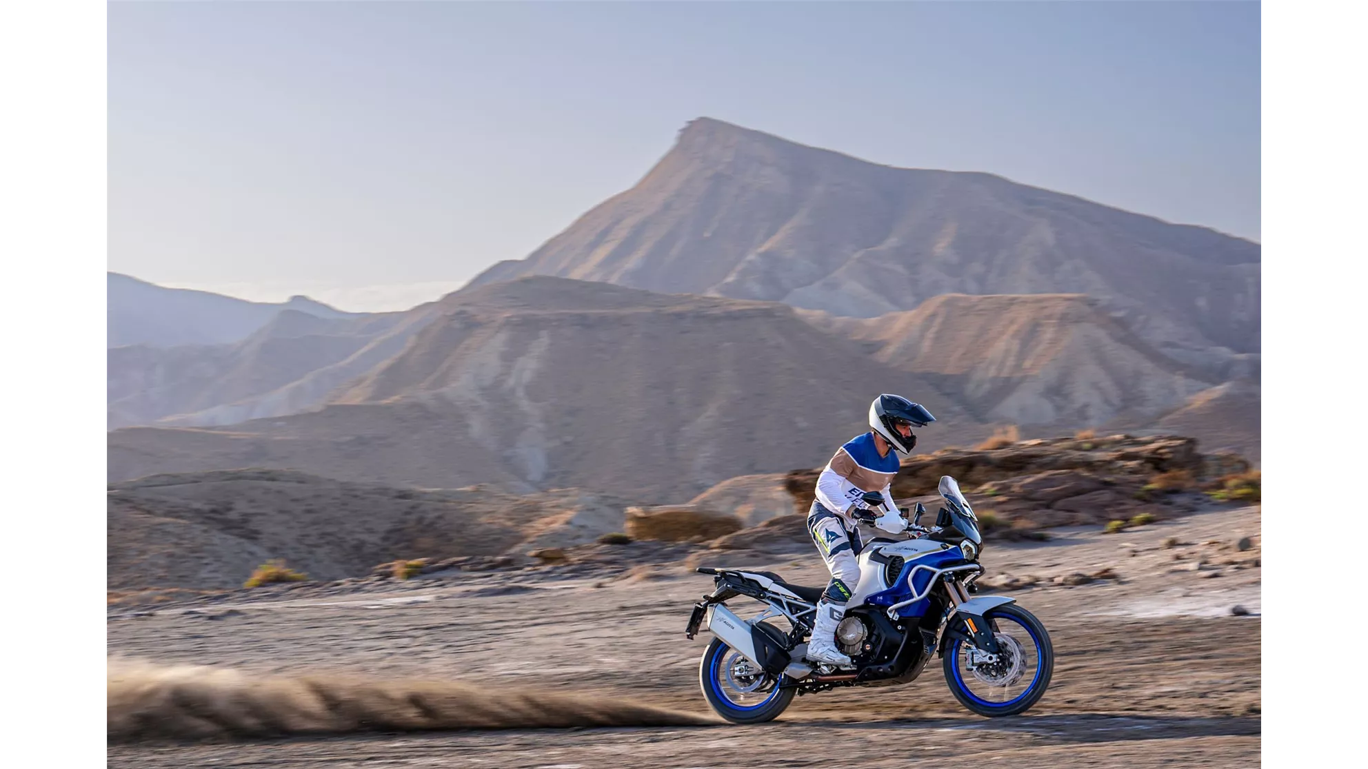 MV Agusta Enduro Veloce - Resim 1 MV Agusta Enduro Veloce - Resim 1