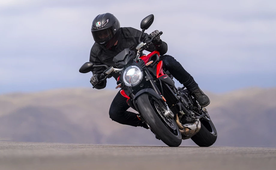 MV Agusta Brutale 800 Bild 2: MV Agusta Brutale 800