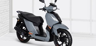 Sym Fugue 125i AC ABS 2026 vs Peugeot Tweet 125 GT 2026