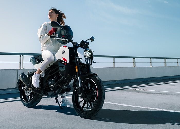 Peugeot PM-01 125 Roadster ABS