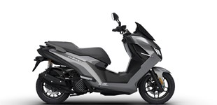 Peugeot Pulsion EVO 125 2026 vs Sym Cruisym 125 2025
