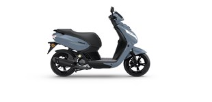 Peugeot Tweet 50 GT 2025 vs Peugeot Kisbee S 2026