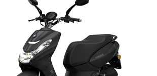 Peugeot Tweet 50 Active 2026 vs Peugeot Kisbee S Naked 2026