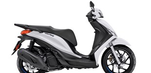 Honda SH Mode 125 2023 vs Piaggio Medley 125 S 2026