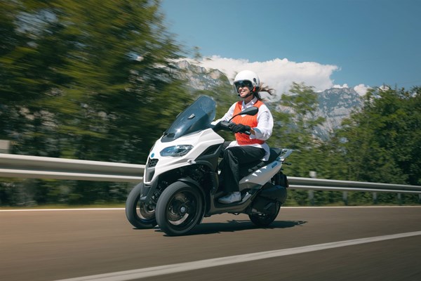 Piaggio MP3 310 () - Bild 9