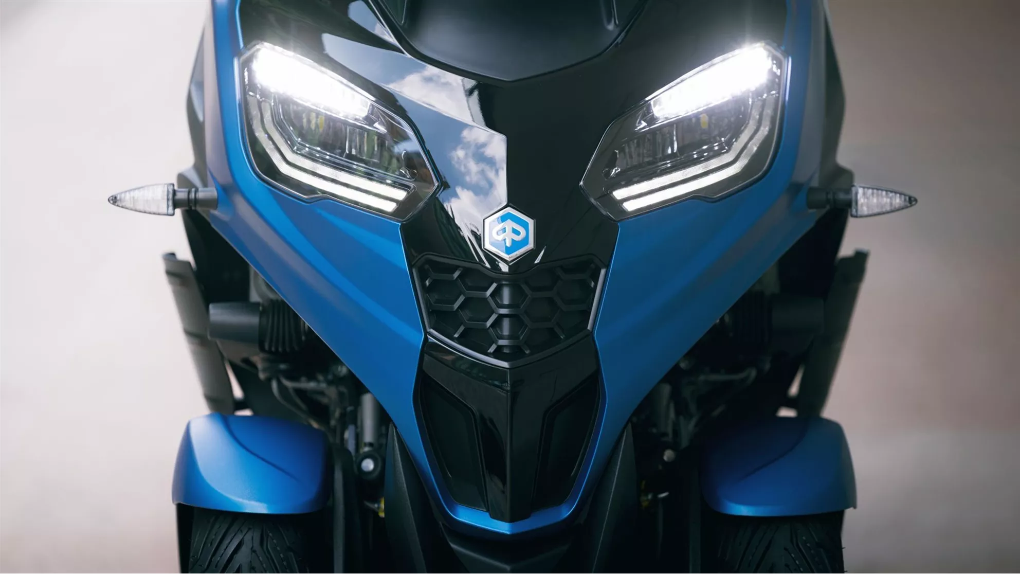 Piaggio MP3 310 Sport - Bild 1 Piaggio MP3 310 Sport - Bild 1