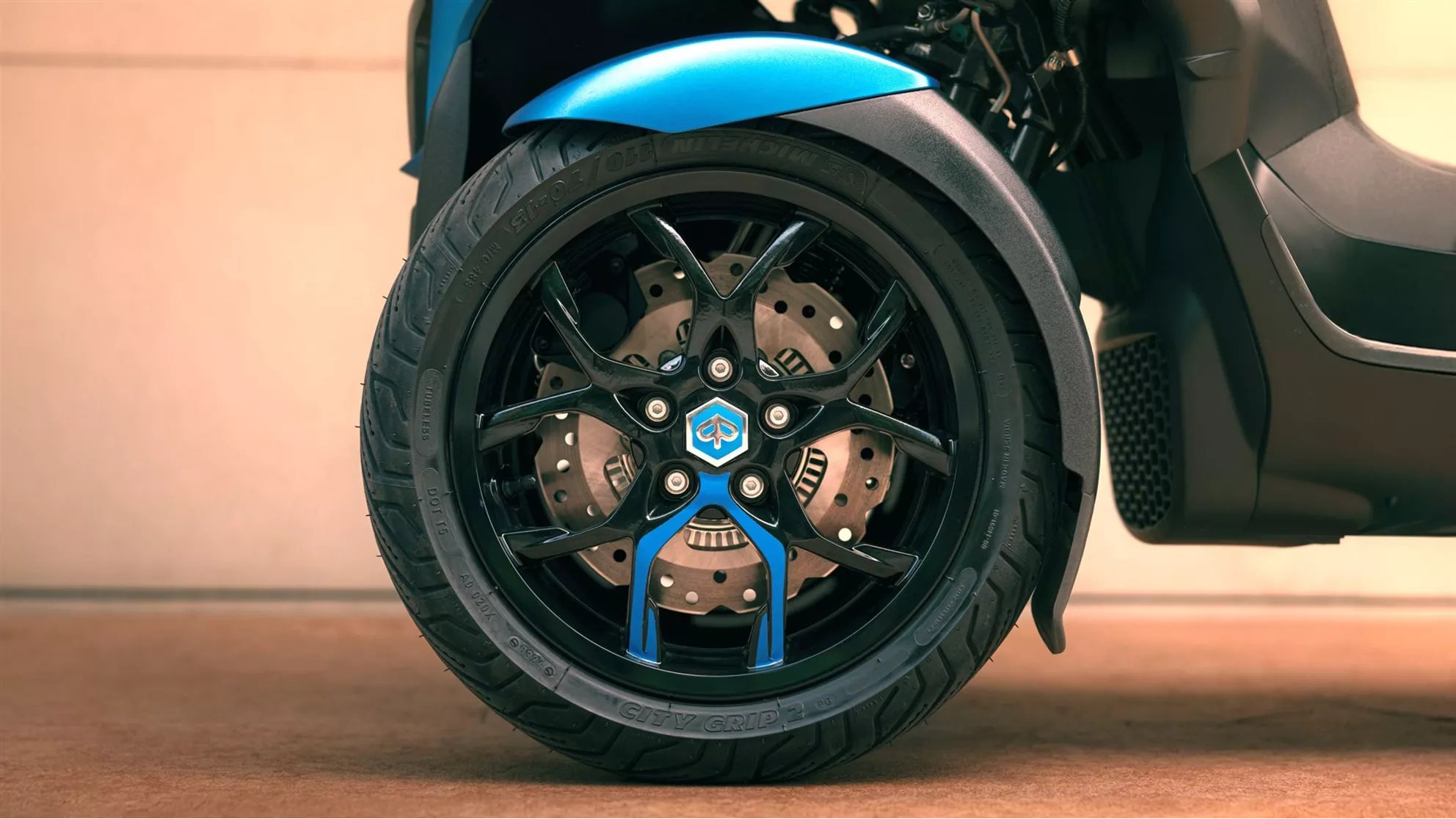 Piaggio MP3 310 Sport - Bild 3 Piaggio MP3 310 Sport - Bild 3