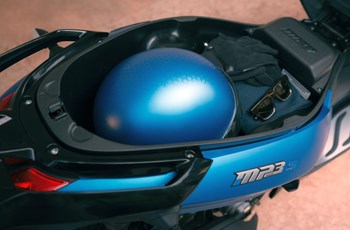Piaggio MP3 310 Sport 2026 - Bild 8