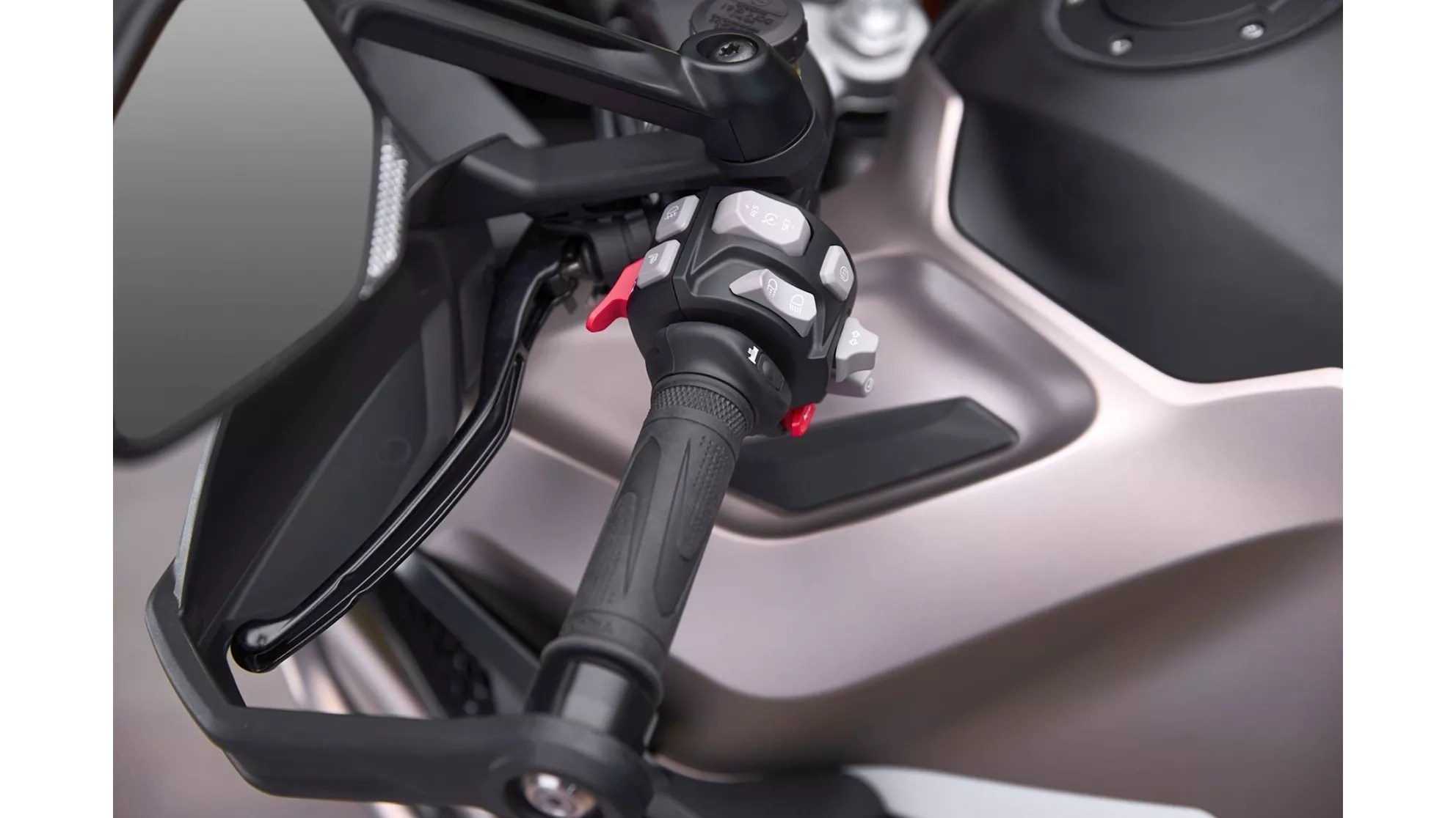 Triumph Tiger 1200 Rally Explorer - Image 8 Triumph Tiger 1200 Rally Explorer - Image 8