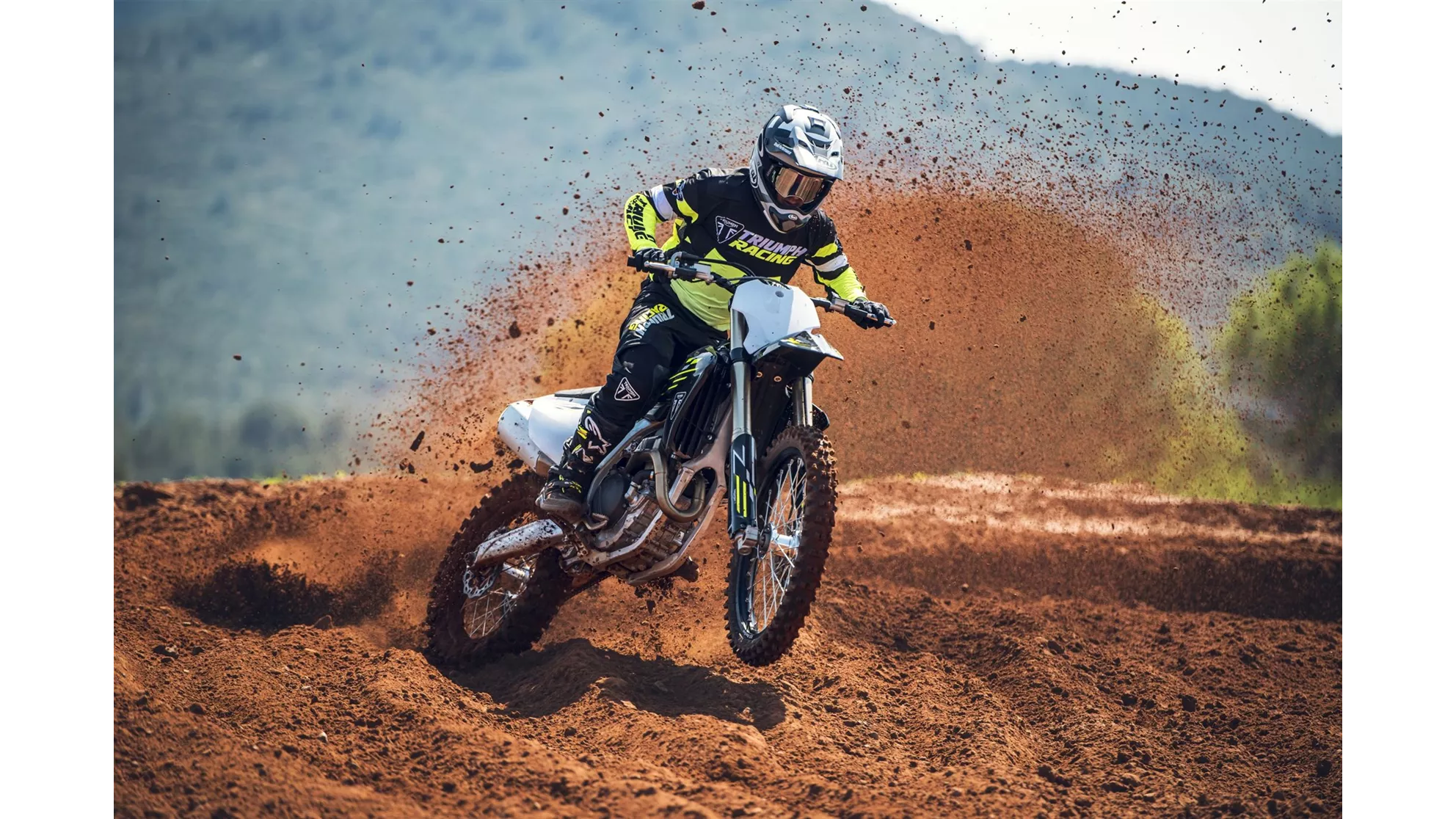 Triumph TF 250-X - Image 1 Triumph TF 250-X - Image 1