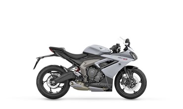 Triumph Daytona 660 
