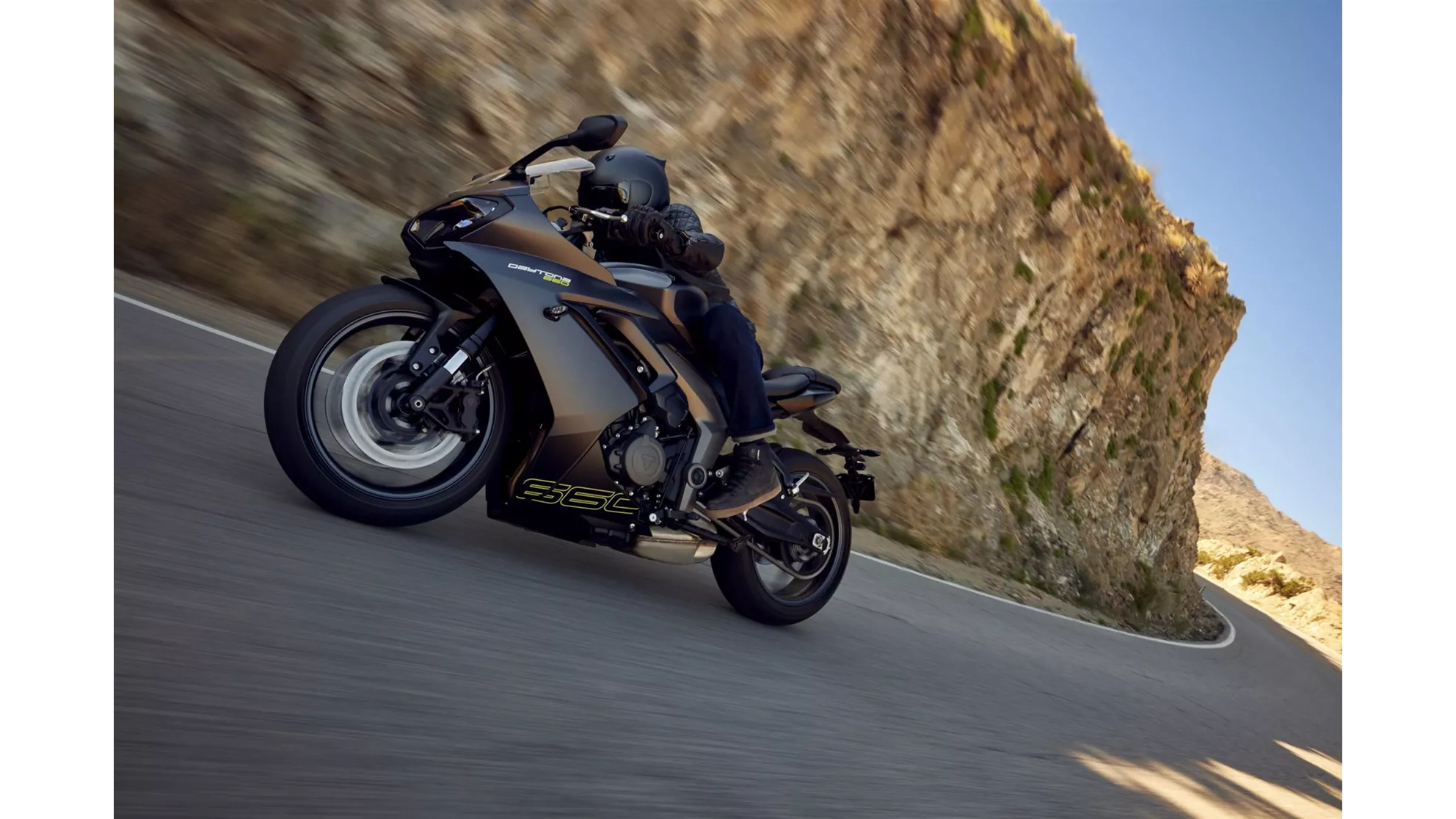 Triumph Daytona 660 - Bild 22 Triumph Daytona 660 - Bild 22