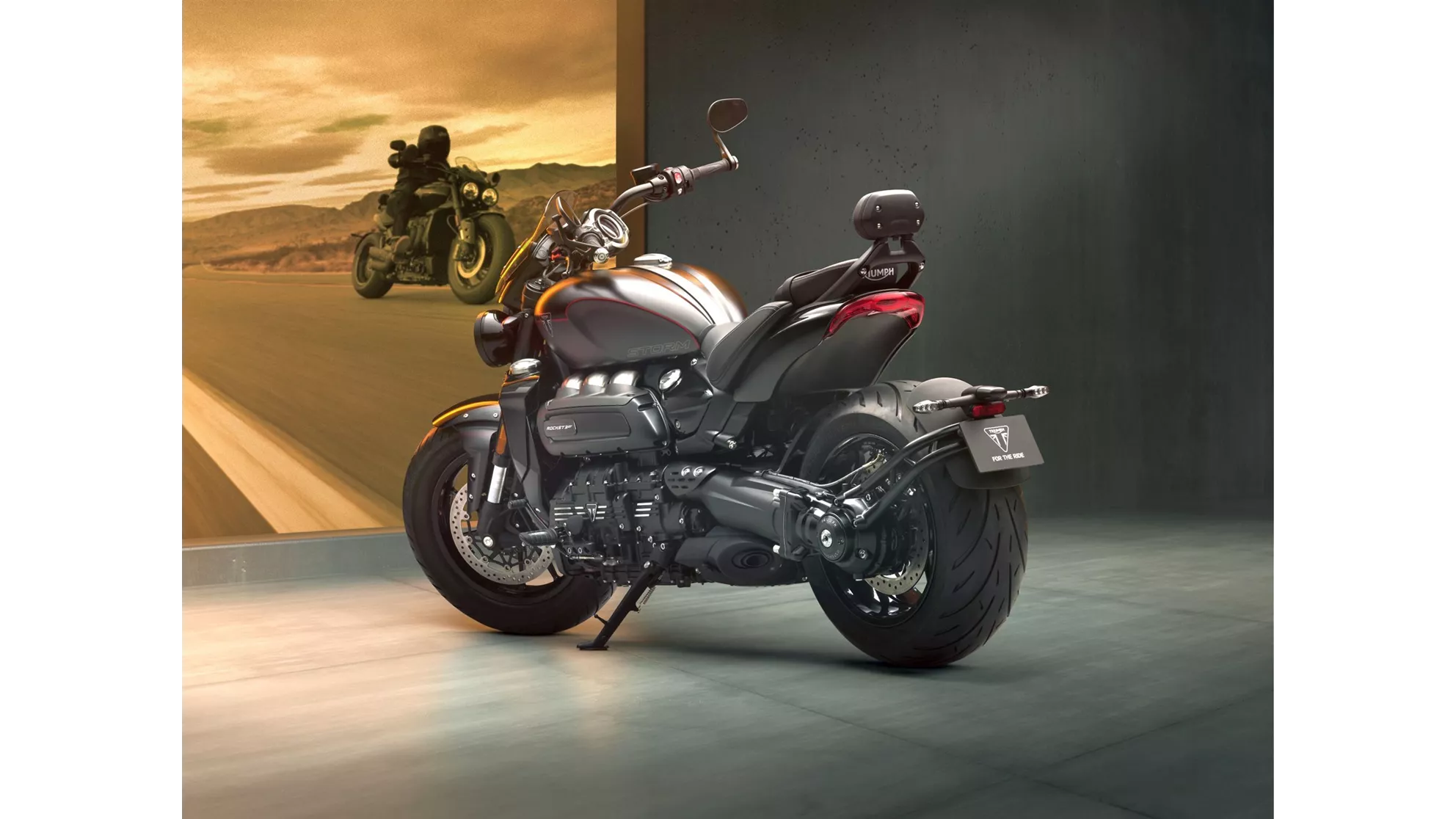 Triumph Rocket 3 Storm GT - Obrázek 18 Triumph Rocket 3 Storm GT - Obrázek 18