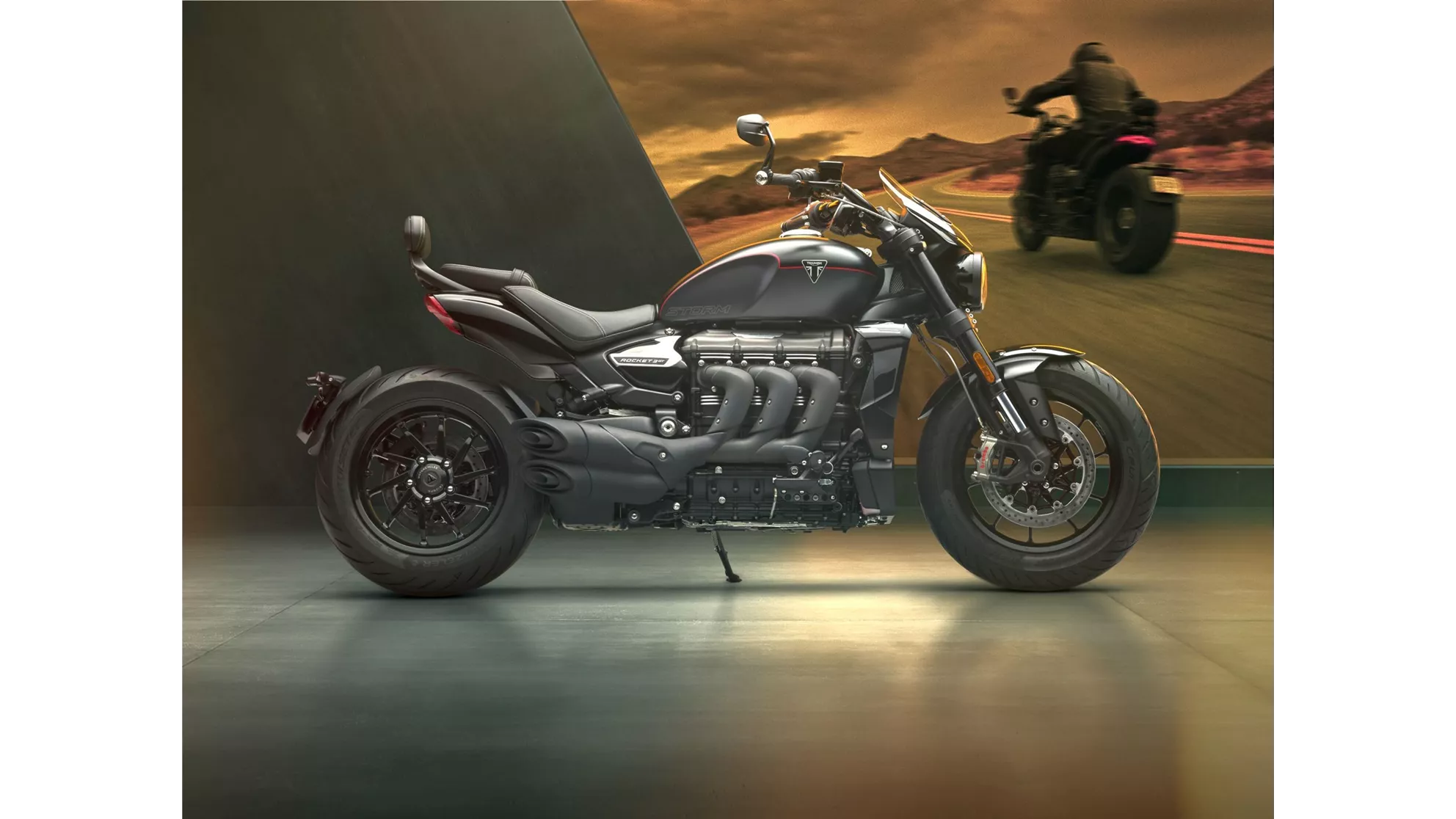 Triumph Rocket 3 Storm GT - Obrázek 19 Triumph Rocket 3 Storm GT - Obrázek 19