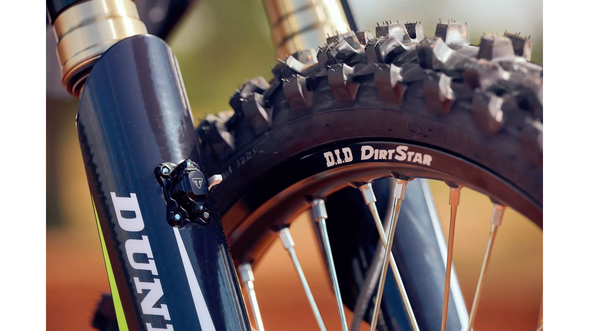 Triumph TF 450-RC EDITION - Obrázek 10 Triumph TF 450-RC EDITION - Obrázek 10