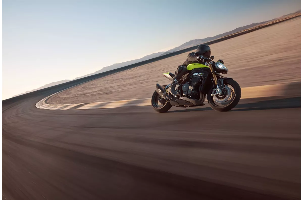 Triumph Speed Triple 1200 RX Triumph Speed Triple 1200 RX