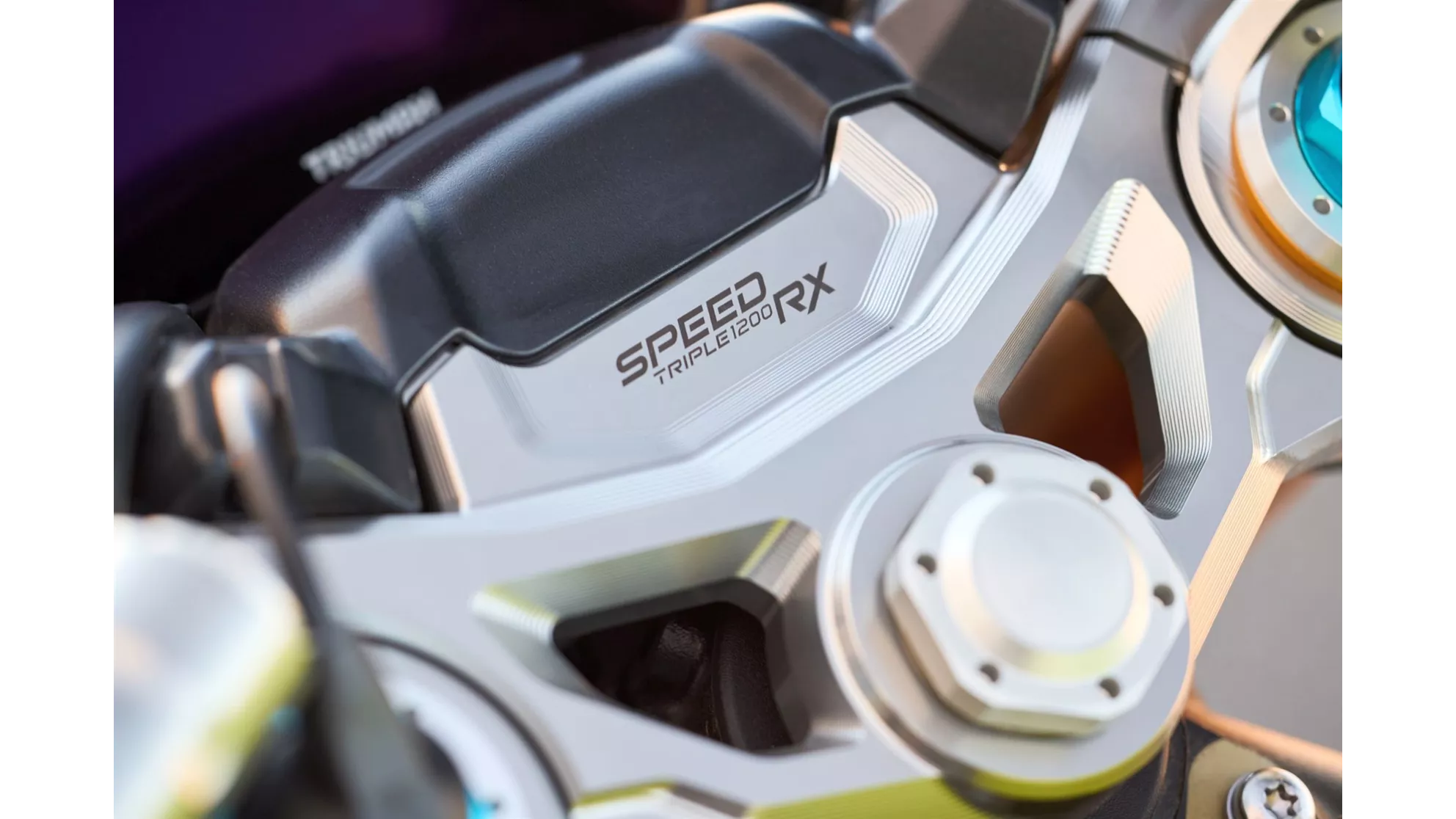 Triumph Speed Triple 1200 RX - Bild 5 Triumph Speed Triple 1200 RX - Bild 5