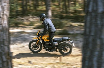 Triumph Scrambler 400 XC 2026 - Immagine 12