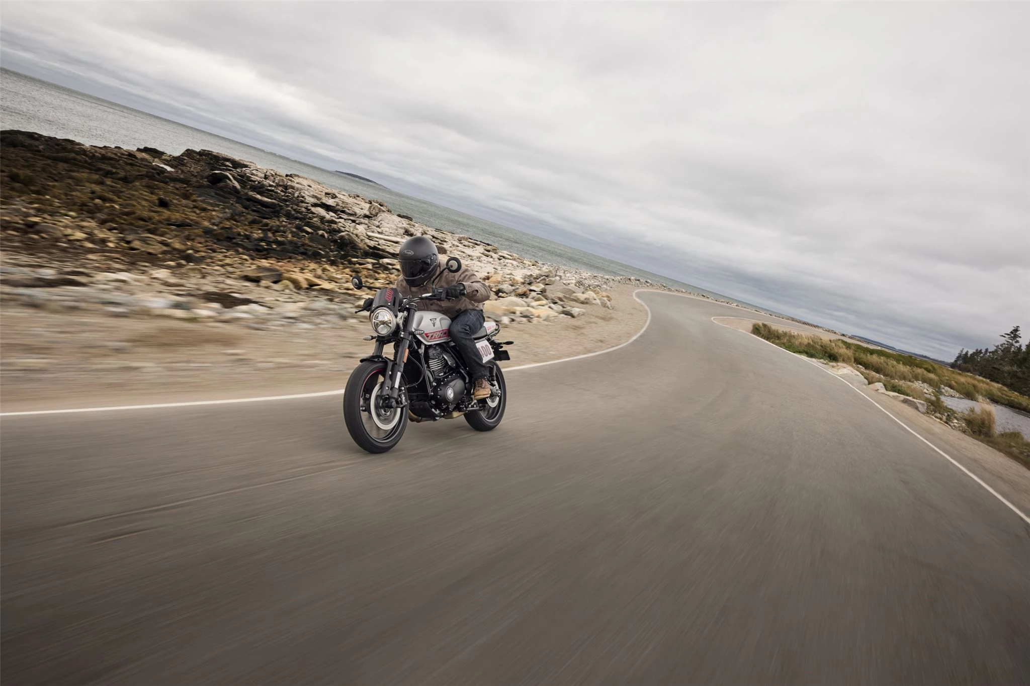 Bild 10: Triumph Tracker 400 