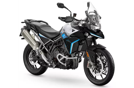 Moto Guzzi V100 Mandello S 2026 vs Triumph Tiger 900 Alpine Edition 2026