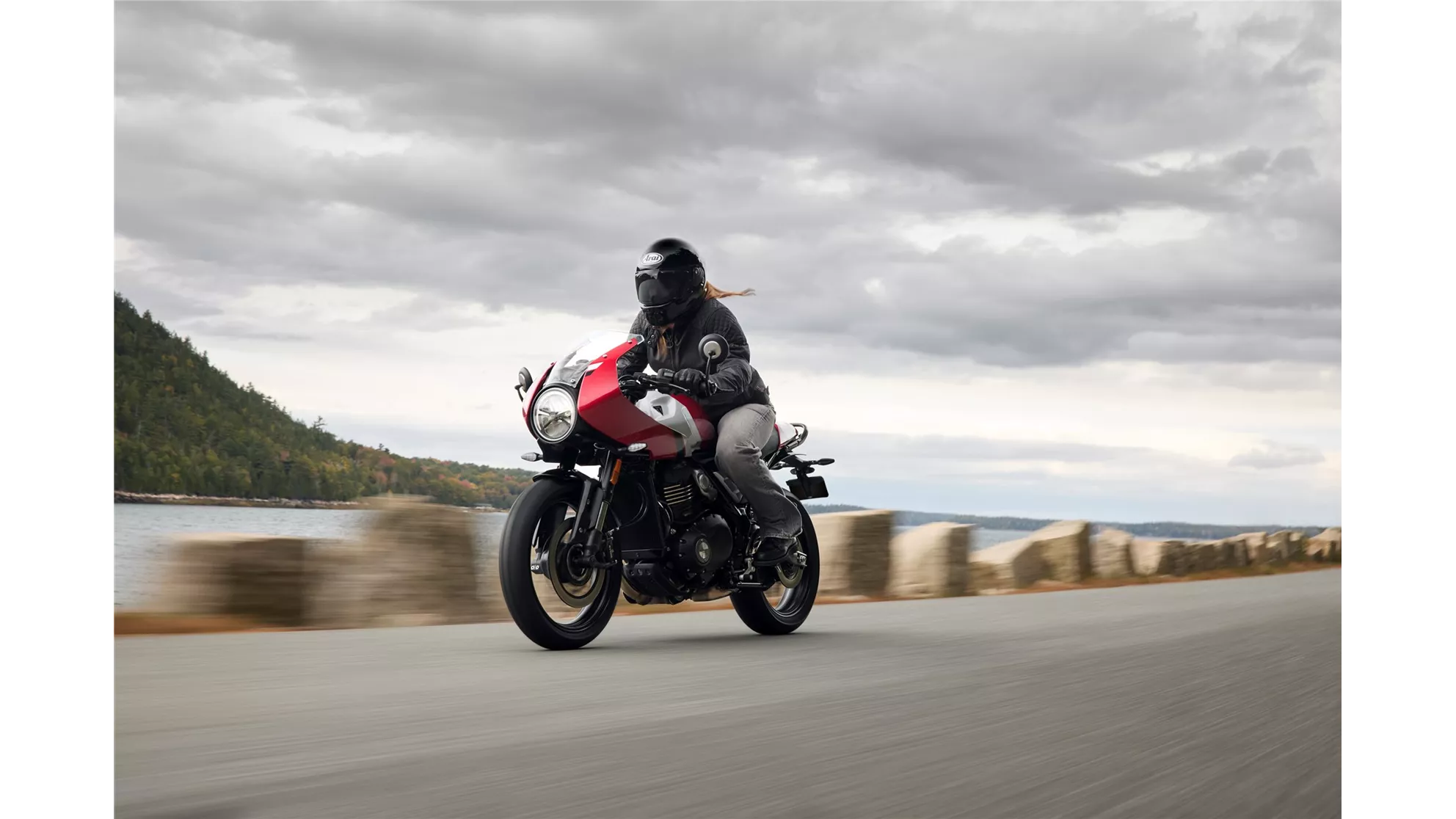 Triumph Thruxton 400 - Immagine 9 Triumph Thruxton 400 - Immagine 9