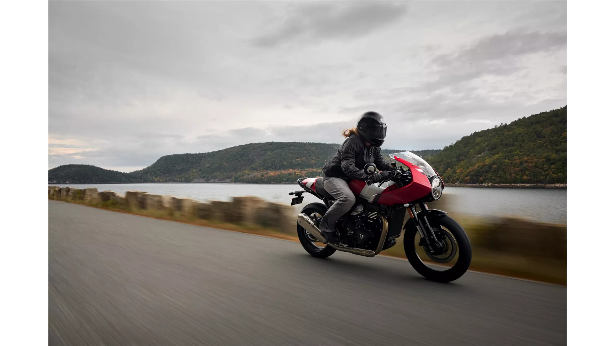 Triumph Thruxton 400 - Immagine 12 Triumph Thruxton 400 - Immagine 12